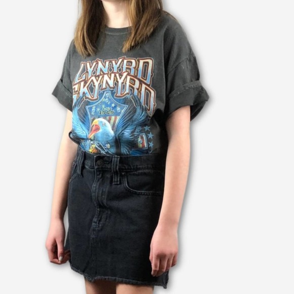 Lynyrd Skynrd Band Tee Graphic T-Shirt (M) - Picture 3 of 6